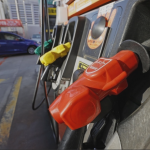 ガソリン補助金5月も継続　政府、上限25円を引き上げ